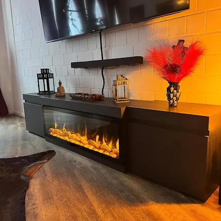 Red Silence I Design Im Koblenz Daire *